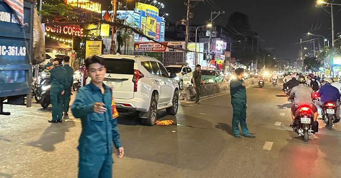 Tai nạn TPHCM: Khách đi xe ôm công nghệ tử vong sau va chạm liên hoàn