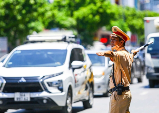 Không cần mang giấy tờ xe khi tham gia giao thông: Đỡ phiền toái, tăng tính công bằng