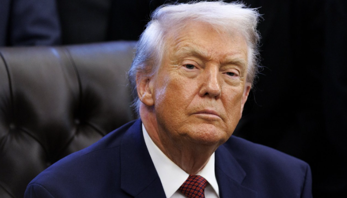 Tuyên bố mới nhất của Trump: Tôi thất vọng về Zelensky