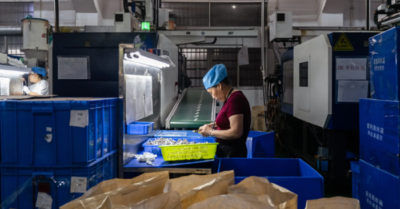 Kinh tế Trung Quốc lao dốc: thu nhập suy kiệt, nợ lương lan rộng, niềm tin xã hội rạn vỡ