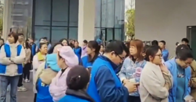 Trung Quốc đối mặt bất ổn kép từ nợ lương đến phản ứng an ninh