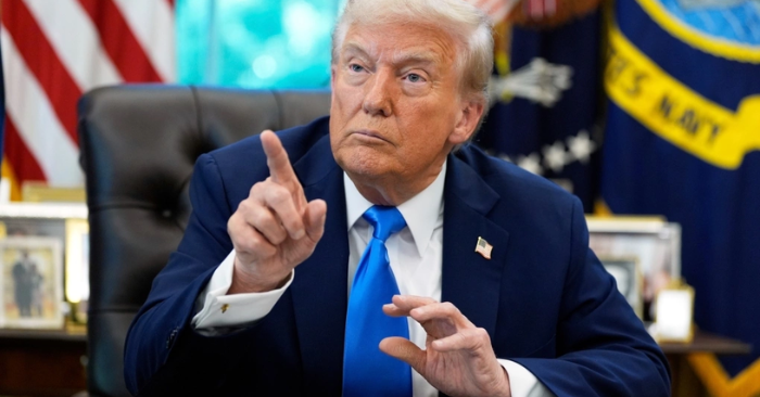 Thuế nhập khẩu: Ông Trump hoãn tăng với nhiều mặt hàng đến 2027