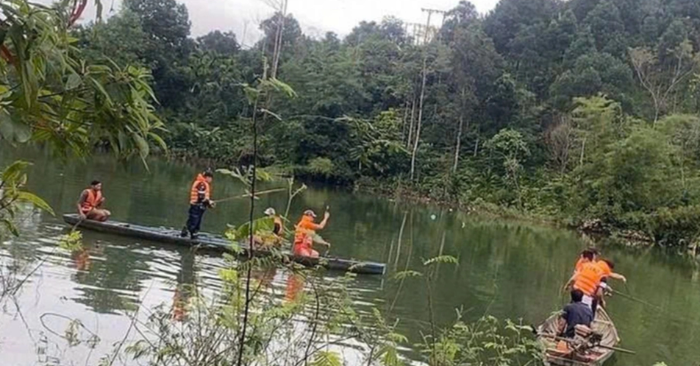 Lật ghe chở 7 người đi làm rẫy khiến một người tử vong