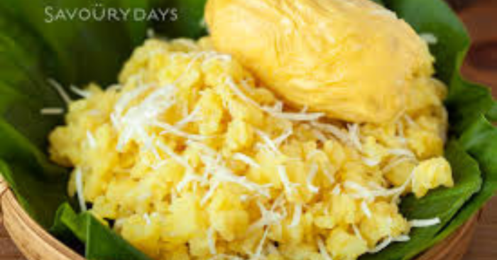 Xôi sầu riêng TPHCM gây sốt trước cổng Đầm Sen