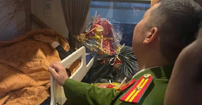 Công an giải cứu thiếu nữ 16 tuổi trên tàu Bắc – Nam