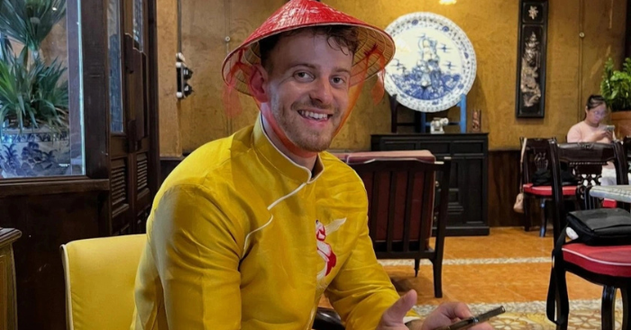 Anh Tây khen cơm nhà Việt Nam gây sốt mạng xã hội