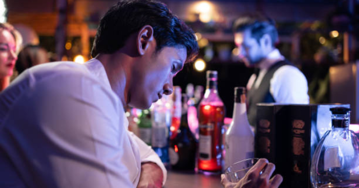 Tạm giữ người say rượu gây rối tại sân bay Cát Bi