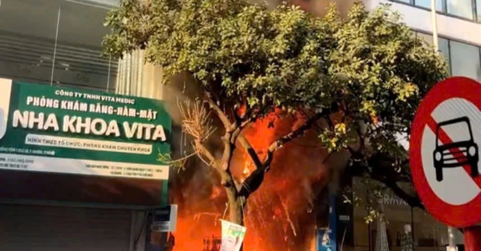 cháy nhà cao tầng phố Lê Lợi Hà Nội