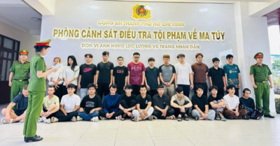 Bắt giữ 28 người trong đường dây mua bán cần sa qua mạng tại TPHCM