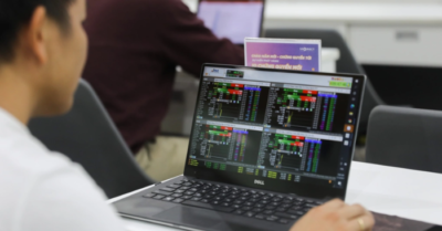 Lập kỷ lục chưa từng thấy: Thị trường chứng khoán Việt Nam hút thêm 2,5 triệu tài khoản trong một năm