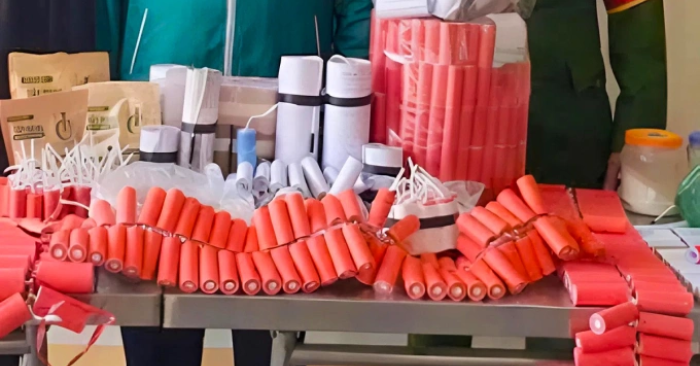 Nam sinh tự chế pháo nổ: 14 tuổi làm hơn 3.000 quả để bán kiếm lời