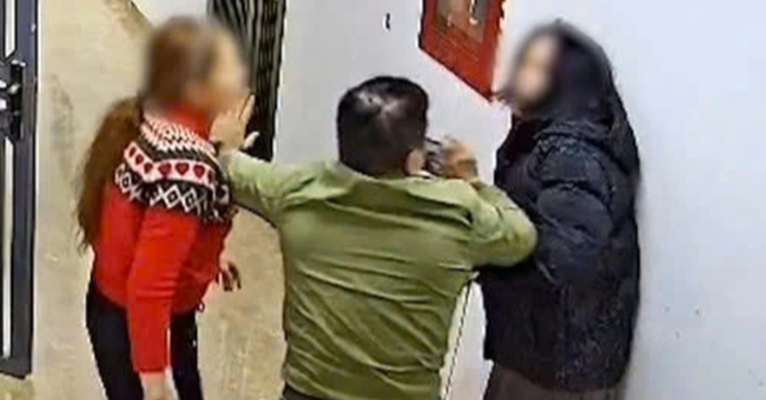 Đánh hàng xóm ở chung cư Hà Nội: Công an kết luận thương tích 0%