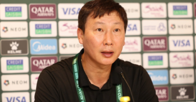 HLV Kim xin lỗi sau thất bại trước Trung Quốc ở bán kết U23 châu Á 2026