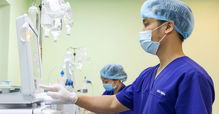 Uống thuốc vô tội vạ suy thận