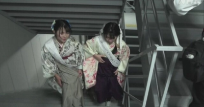 Giới trẻ Nhật Bản leo 60 tầng nhà cao tầng mừng tuổi trưởng thành