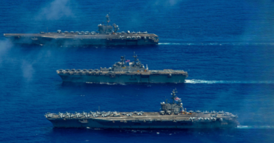 Hai tàu sân bay áp sát Trung Đông: Mỹ phô trương sức mạnh
