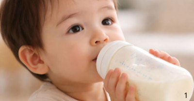 6 dấu hiệu bất thường sau khi trẻ uống sữa bột cần đưa đi bệnh viện ngay