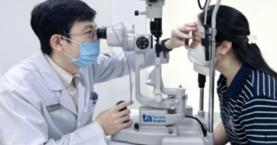 Cận thị bẩm sinh có tăng độ theo thời gian không ở trẻ nhỏ?