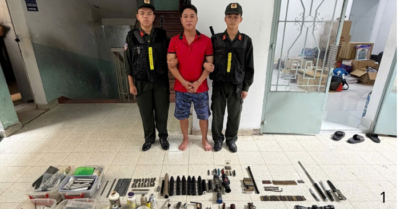 Công an TP HCM đột kích 18 tụ điểm mua bán vũ khí quân dụng