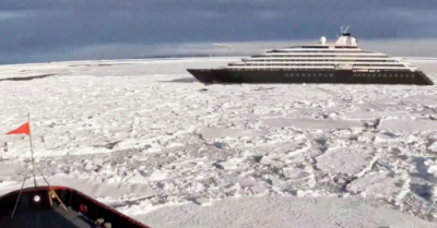 Giải cứu du thuyền chở hơn 400 người kẹt cứng ngoài khơi do nước đóng băng