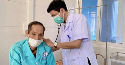 Cứu sống ngoạn mục cụ ông 71 tuổi ho ra máu sét đánh tại Quảng Trị
