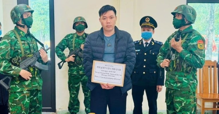 Trong quá trình vận chuyển 24.000 viên hồng phiến cùng nhiều loại ma túy khác từ Lào về Việt Nam qua Cửa khẩu Cầu Treo, Nguyễn Văn Thành đã bị lực lượng chức năng Hà Tĩnh phát hiện, bắt giữ