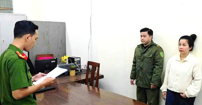 3 chiếc vali bị bỏ ở sân bay và đường dây buôn lậu hơn 90.000 con tôm hùm