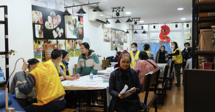 Phòng khám 0 đồng trong quán cà phê giữa lòng Hà Nội