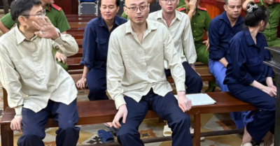 Hai ông chủ nhà hàng người Hàn Quốc lĩnh 8 năm tù vì môi giới mại dâm và đưa hối lộ