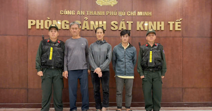 TPHCM: Triệt phá đường dây sản xuất hơn 13.000 sản phẩm thuốc đông y giả trộn chất giảm đau