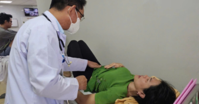 Chủ tiệm bánh mì bị phạt; sau vụ 125 người nhập viện