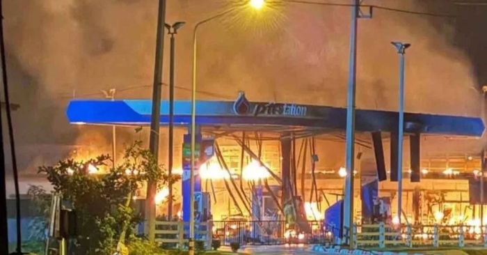 Thái Lan áp đặt lệnh giới nghiêm sau loạt vụ đánh bom trạm xăng ở miền Nam