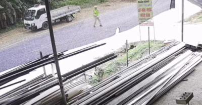 Thượng úy Cảnh sát giao thông gãy chân do xe máy chở 3 tông trực diện