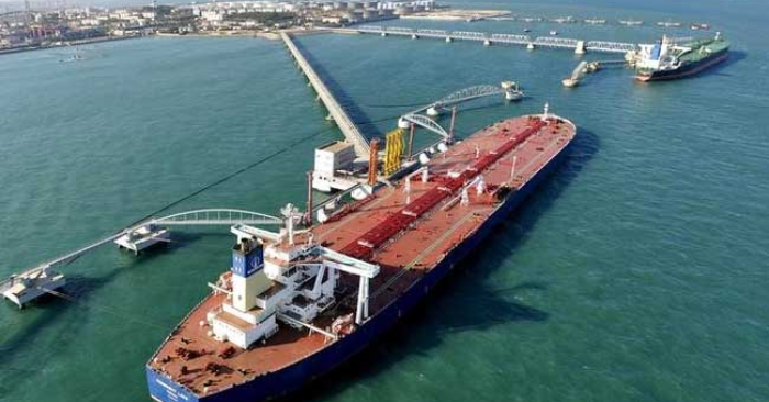 Ấn Độ bắt 3 tàu dầu liên quan Iran