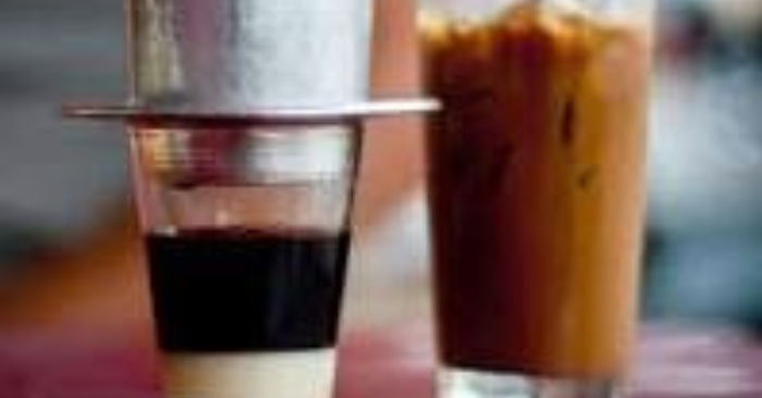 Cà phê hiếm 800.000 đồng khiến khách Mỹ ngỡ ngàng tại Việt Nam