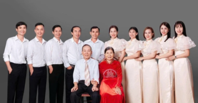 Tết rộn tiếng cười – Gia đình đông con sum họp