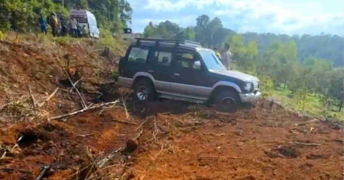 Tai nạn giao thông – Va chạm với ô tô, 3 người trong gia đình tử vong