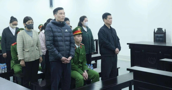 Buôn lậu vàng: "Bà trùm" khai thủ đoạn hợp thức nửa tấn vàng