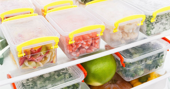 Thực phẩm bảo quản trong hộp nhựa: Nguy cơ sức khỏe bị đe dọa