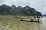 Vụ chìm đò mùng 3 Tết tại Quảng Trị: Hơn 100 người tìm kiếm 2 nạn nhân mất tích trên sông Gianh