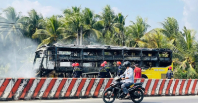 Xe giường nằm bốc cháy dữ dội trên quốc lộ 60, hơn 20 hành khách thoát nạn