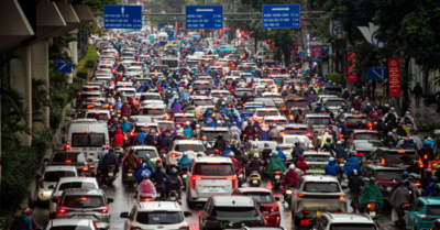 Hà Nội ùn tắc từ sáng đến tối ngày cận Tết, người dân chật vật nhích từng mét