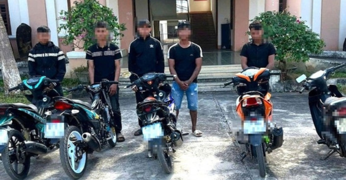 Chạy xe vào đám cưới để né CSGT, nhóm thanh niên bị phạt hơn 100 triệu đồng