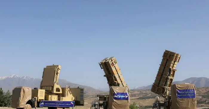 Lực lượng vũ trang Iran: “Thanh kiếm sắc nhưng thiếu khiên chắn”