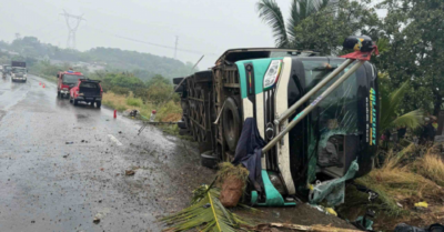 Xe khách lật trên quốc lộ 14 làm 1 người chết, 2 người bị thương tại Đồng Nai