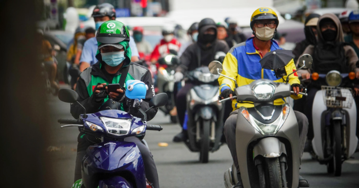 Việt Nam: Tài xế công nghệ đối mặt áp lực mưu sinh khốc liệt trong mùa cao điểm Tết