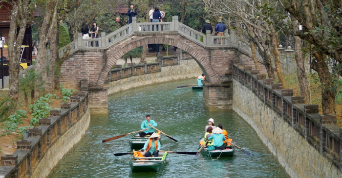 Tranh cãi về việc trải nghiệm Thung Ui