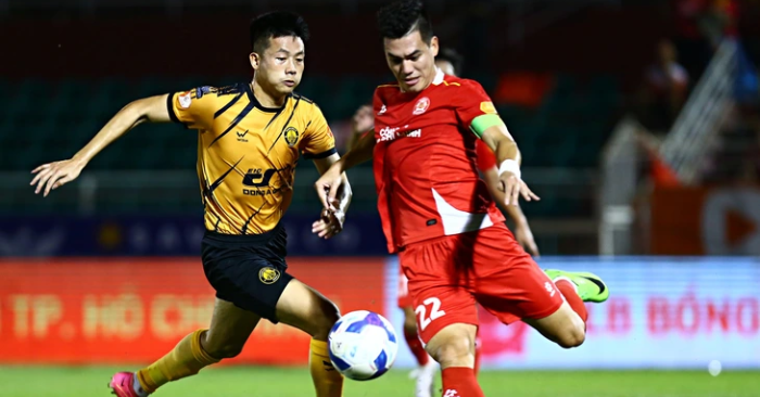 Tiến Linh ủng hộ Thanh Hóa 50 triệu đồng giữa cuộc khủng hoảng