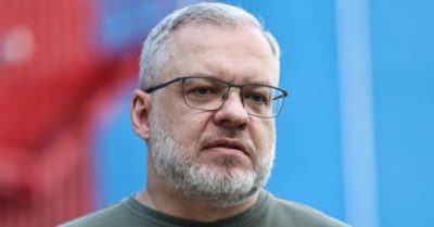 Cựu Bộ trưởng Ukraine bị chặn lại tại biên giới trong cuộc điều tra tham nhũng 100 triệu USD