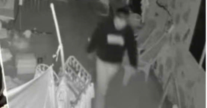 Công an Tây Ninh vừa bắt giữ Bùi Bảo Tài vì hành vi đâm chết cha vợ. Mâu thuẫn nảy sinh từ việc gia đình ngăn cản nghi phạm thăm con gái nhỏ